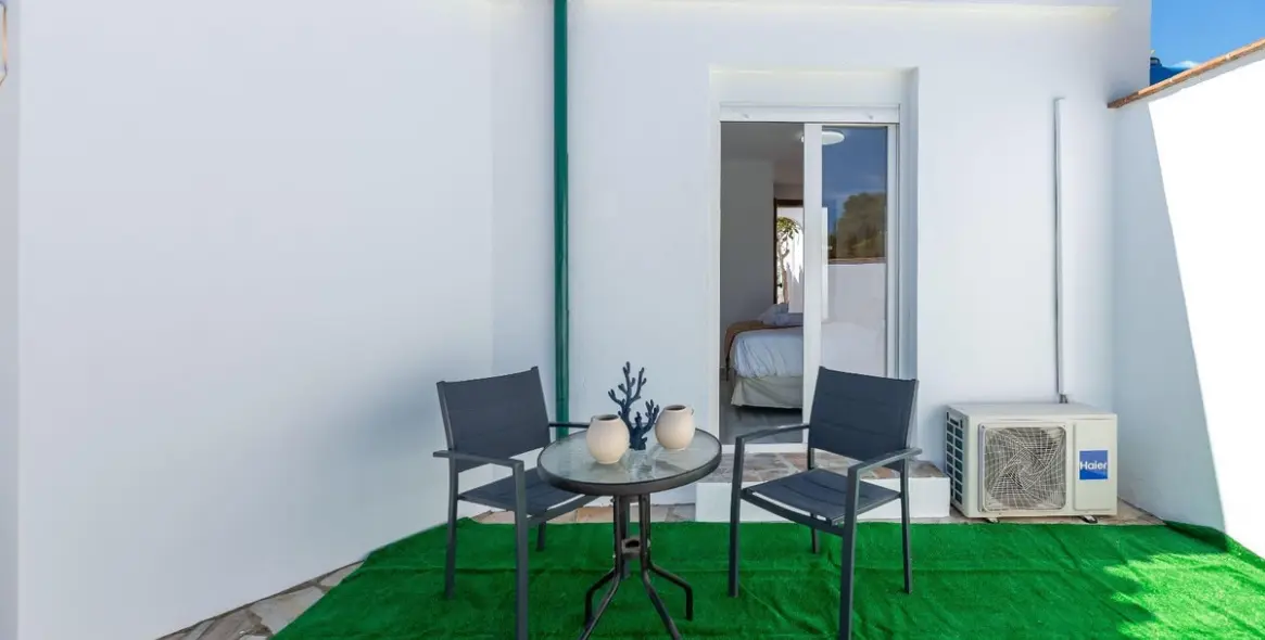 Sale of detached villa in Nueva Andalucía 44