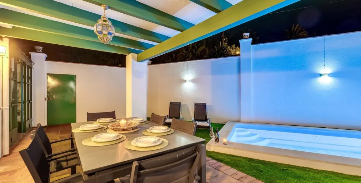 Sale of detached villa in Nueva Andalucía 47