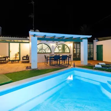 Продажа  отдельно стоящей виллы в Nueva Andalucía