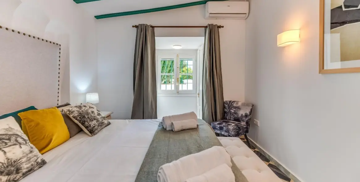 Sale of detached villa in Nueva Andalucía 11