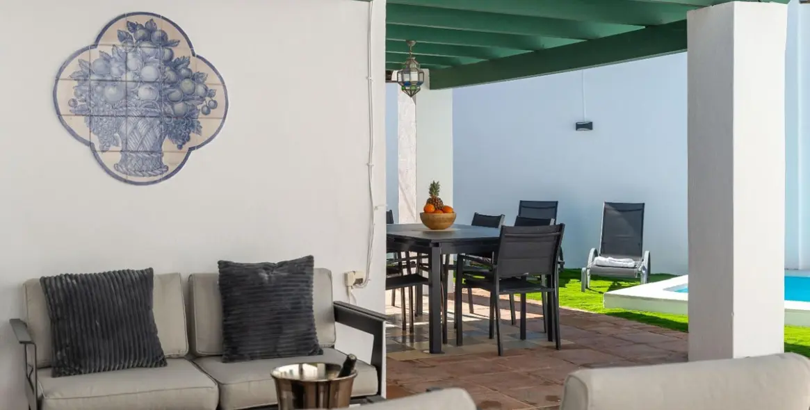 Sale of detached villa in Nueva Andalucía 34