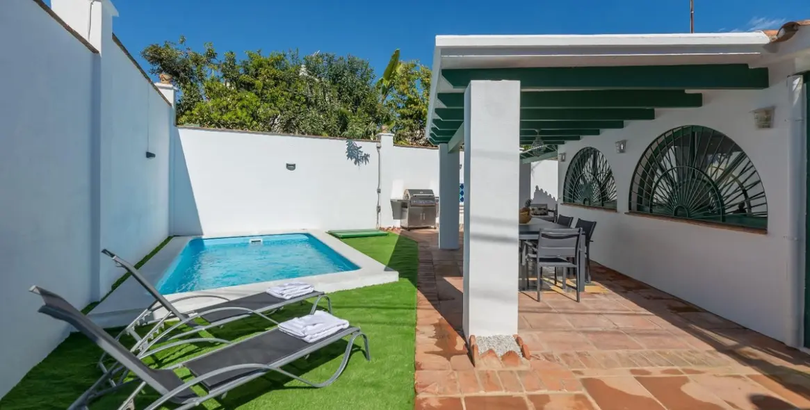 Sale of detached villa in Nueva Andalucía 45