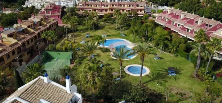 Townhouse R4870681 1