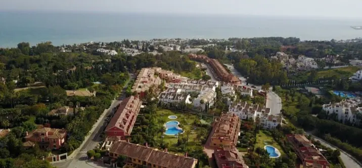 Townhouse R4870681 2