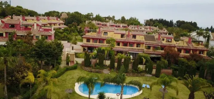 Townhouse R4870681 3