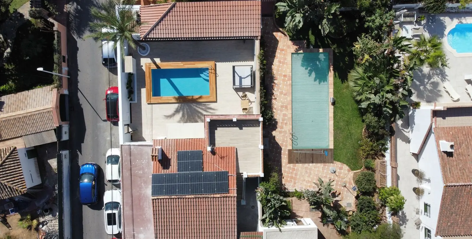 Sale of detached villa in Costabella 19