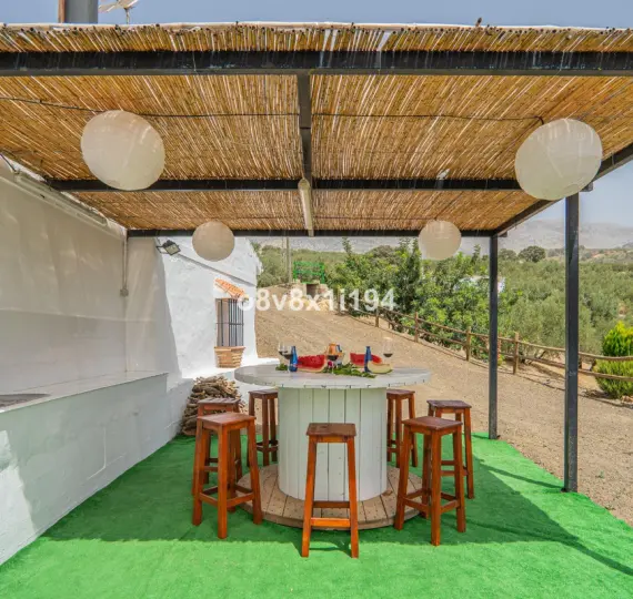 Residential plot R4646506