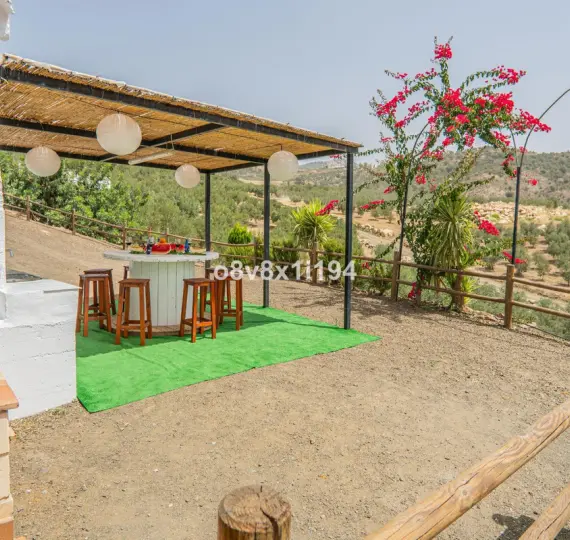 Residential plot R4646506