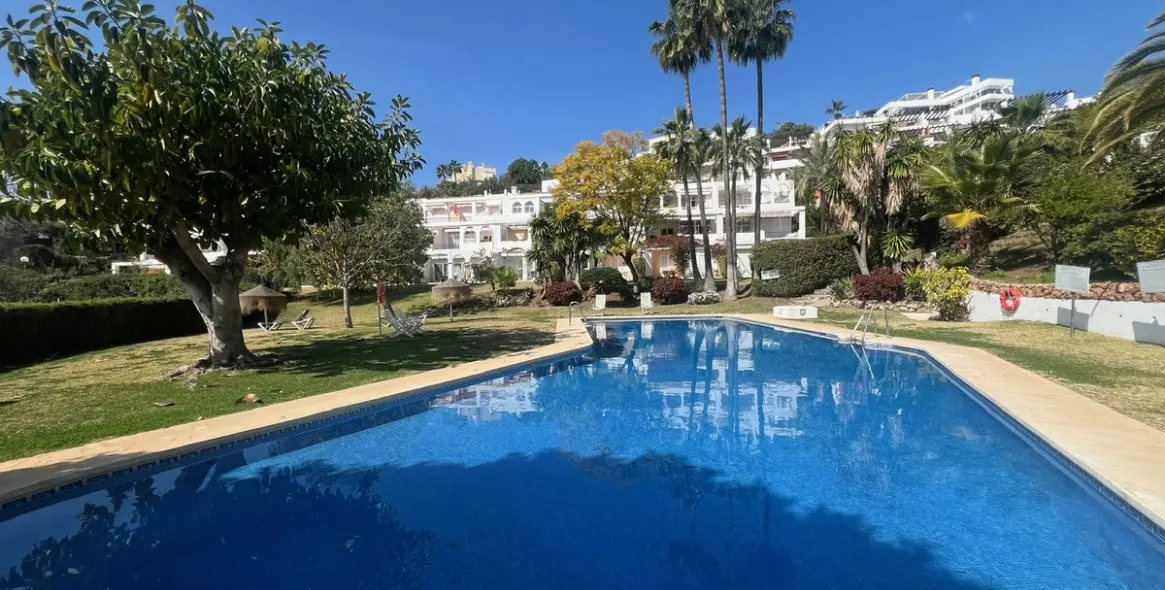 Sale of townhouse in Benahavís (district Benahavís) 1