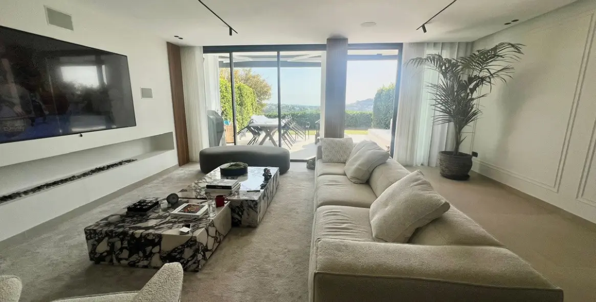 Sale of townhouse in Benahavís (district Benahavís) 5