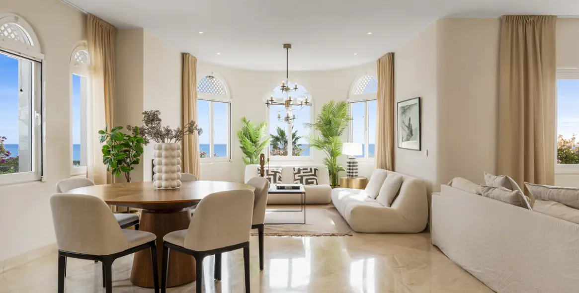 Long-term rent of penthouse duplex in The Golden Mile 5