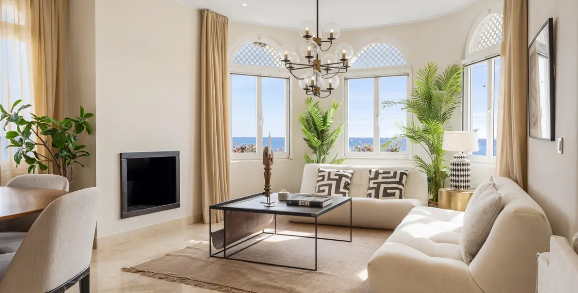 Long-term rent of penthouse duplex in The Golden Mile 7