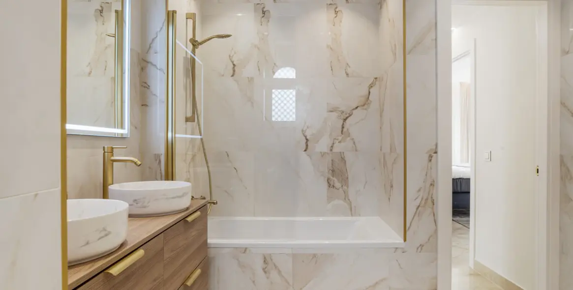 Long-term rent of penthouse duplex in The Golden Mile 32