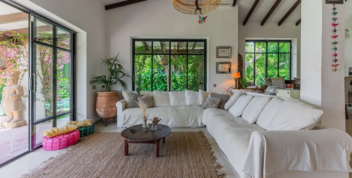 Продажа  отдельно стоящей виллы в Atalaya 4