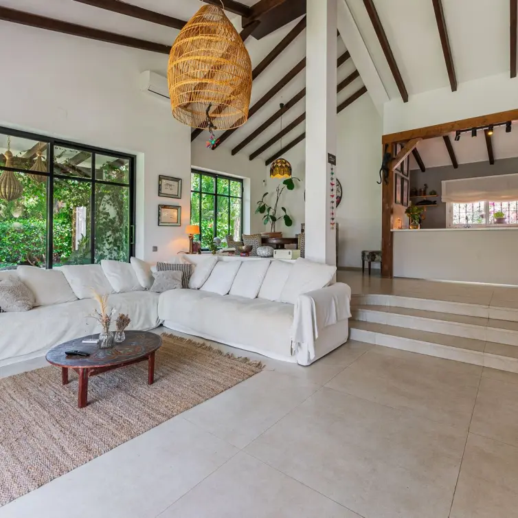 Sale of detached villa in Atalaya