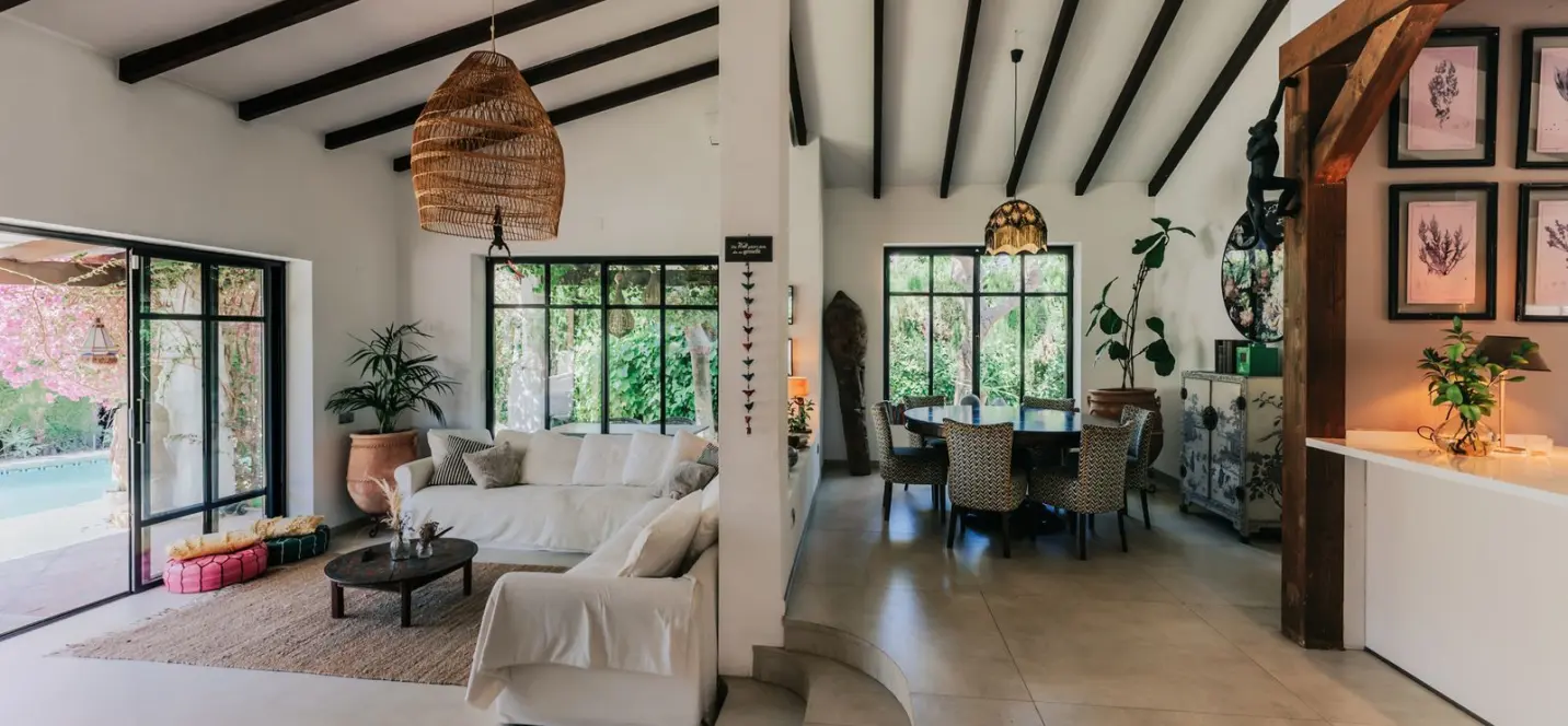 Sale of detached villa in Atalaya 4