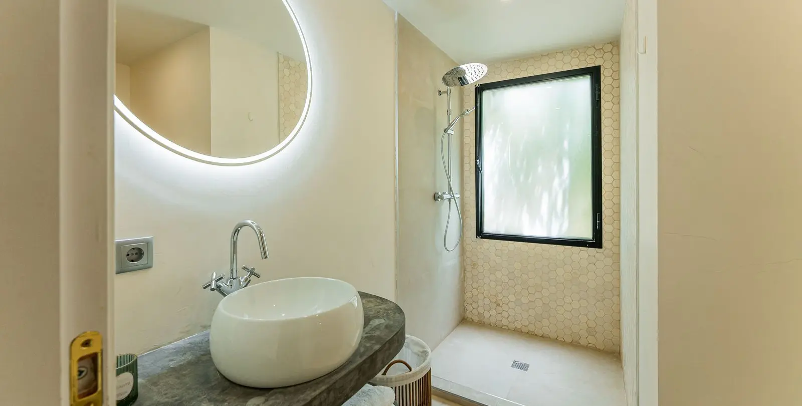 Venta de villa independiente en Atalaya 19