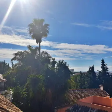 Venta de villa independiente en Nueva Andalucía