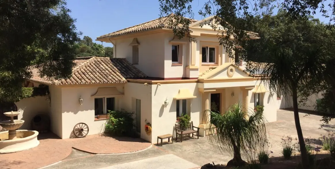 Продажа  отдельно стоящей виллы в Sotogrande Alto 1