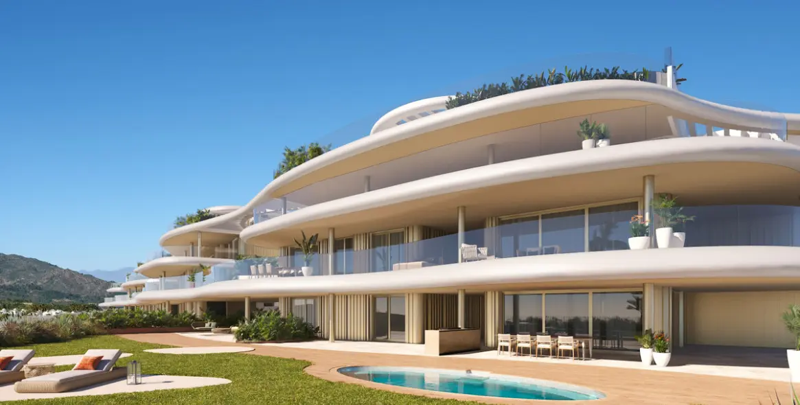 Sale of ground floor apartment in Benahavís 10