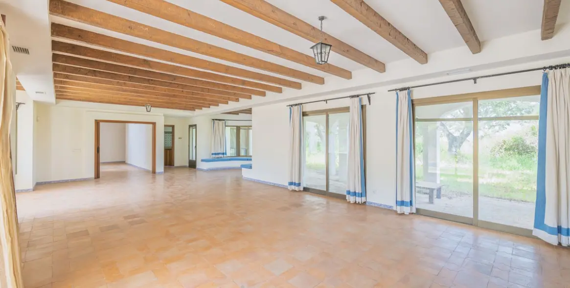 Продажа  отдельно стоящей виллы в San Roque Club 11