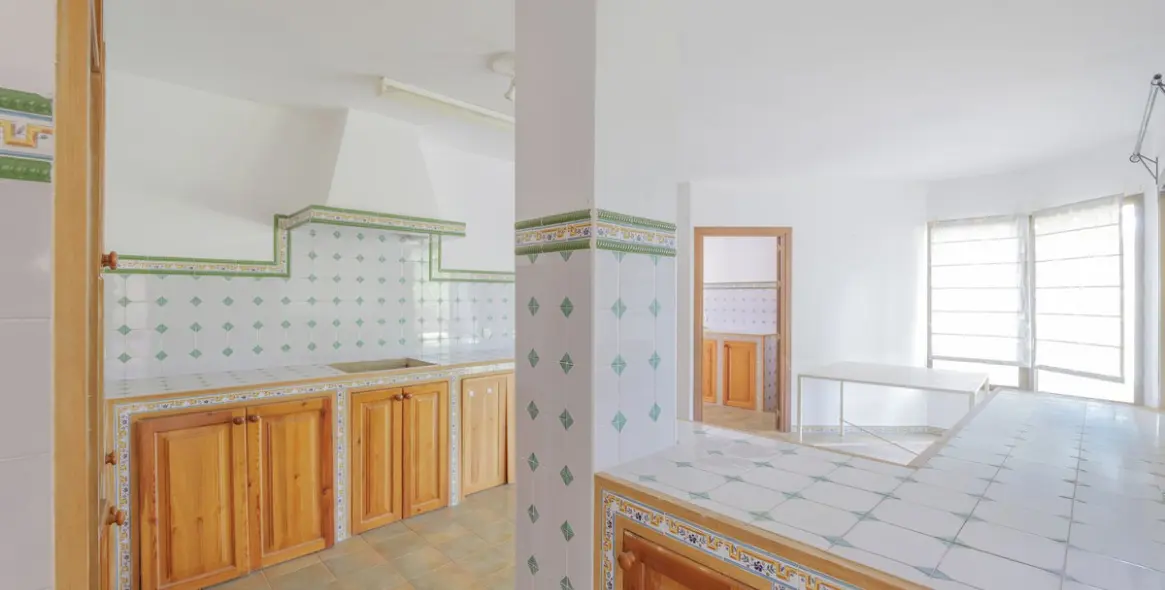 Продажа  отдельно стоящей виллы в San Roque Club 17