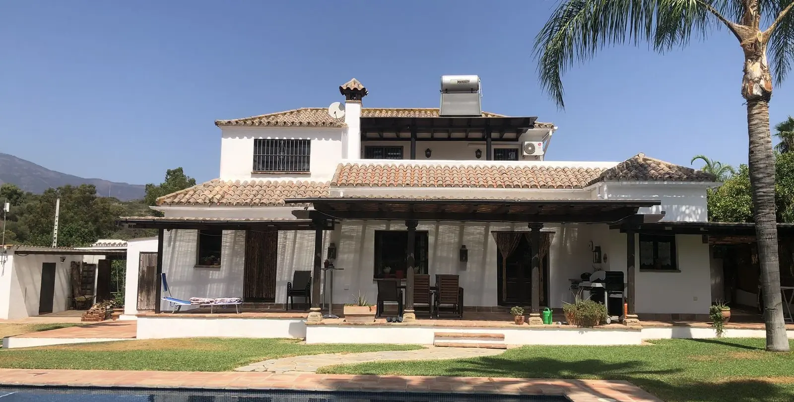 Sale of finca - cortijo in Estepona 70
