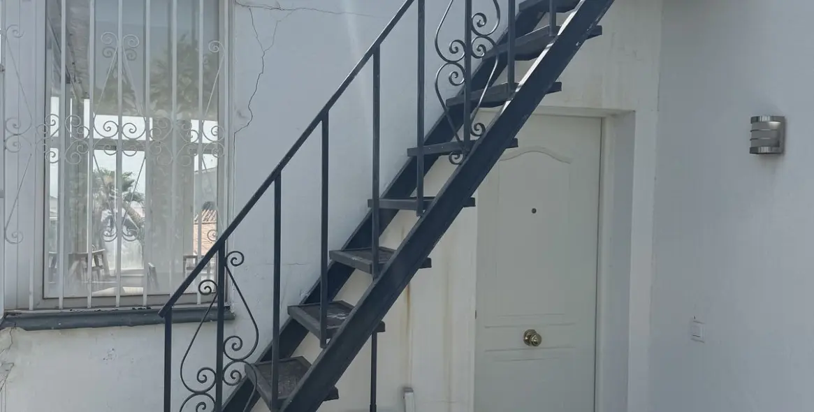 Продажа  отдельно стоящей виллы в Nueva Andalucía 19