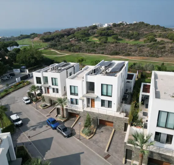 Продажа дома на две семьи в Cabopino