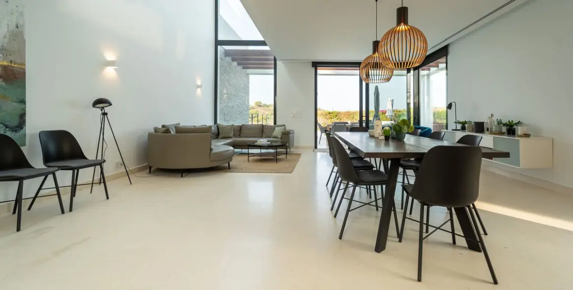 Продажа дома на две семьи в Cabopino 6