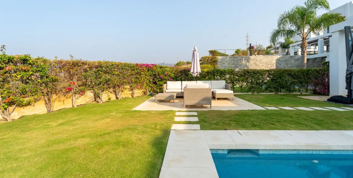 Продажа дома на две семьи в Cabopino 14