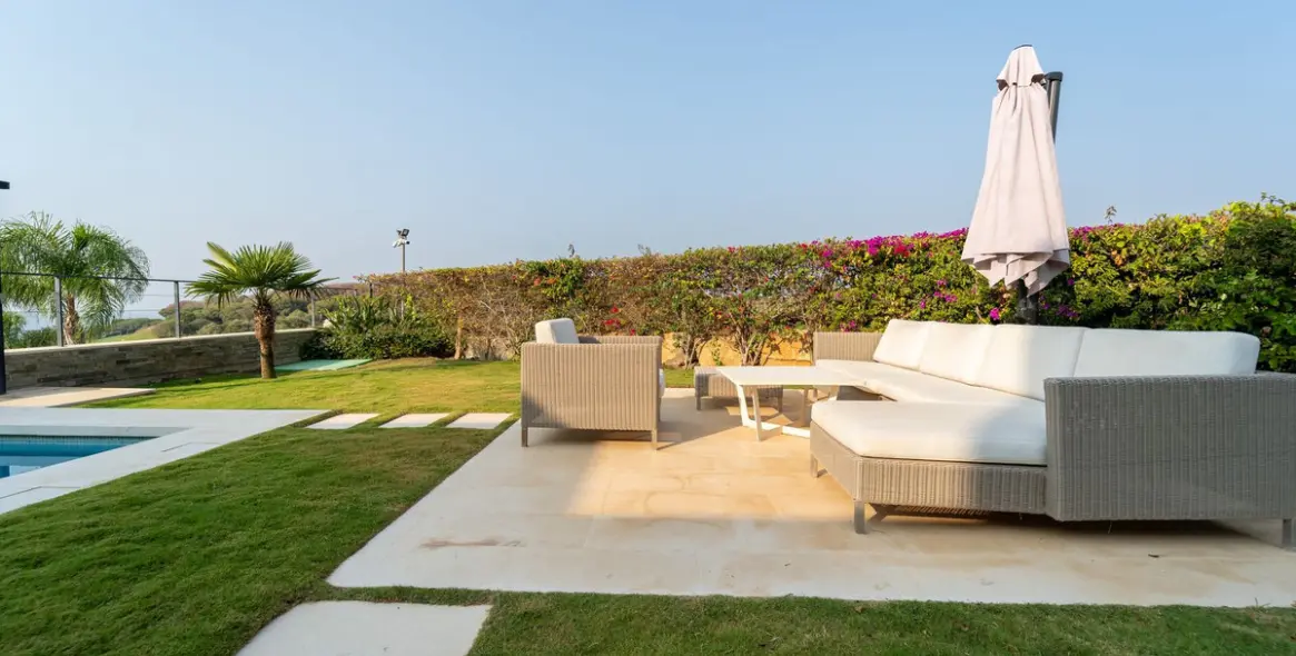 Продажа дома на две семьи в Cabopino 16