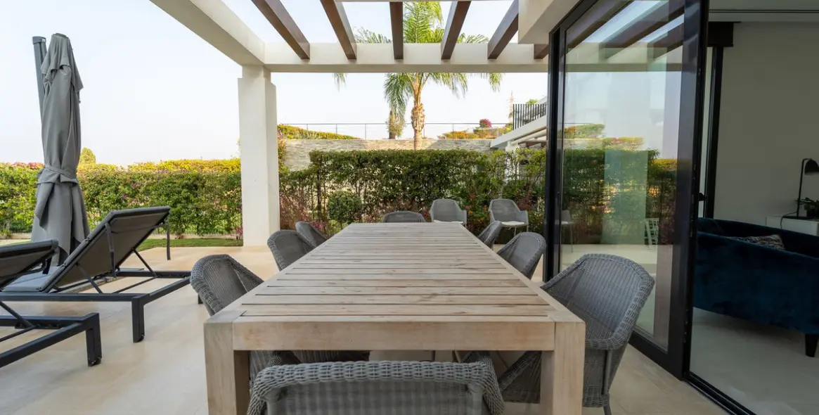 Продажа дома на две семьи в Cabopino 19