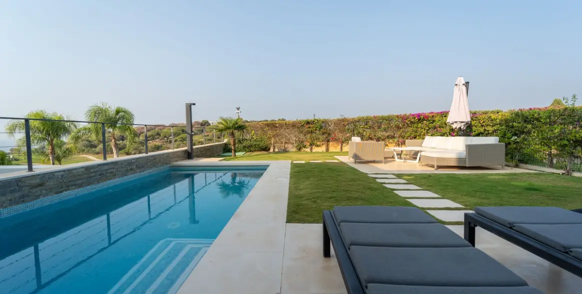 Продажа дома на две семьи в Cabopino 20