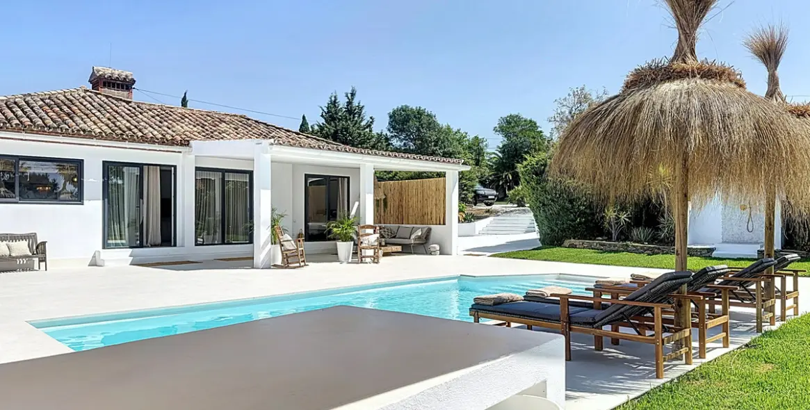 Venta de villa independiente en Estepona 45