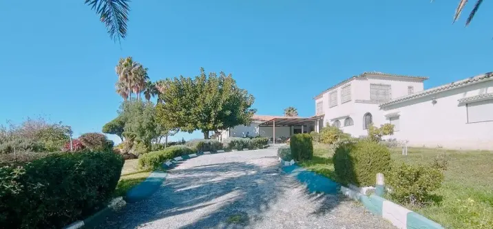 Venta de villa independiente en Marbella 0