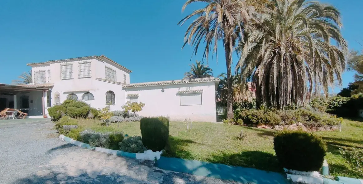 Venta de villa independiente en Marbella 2