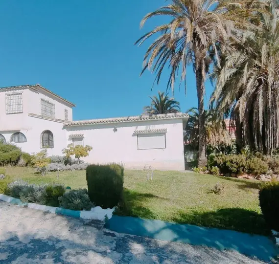 Venta de villa independiente en Marbella