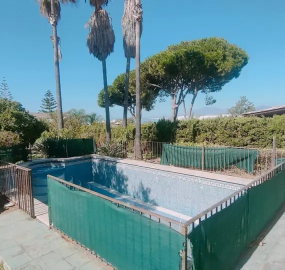 Venta de villa independiente en Marbella