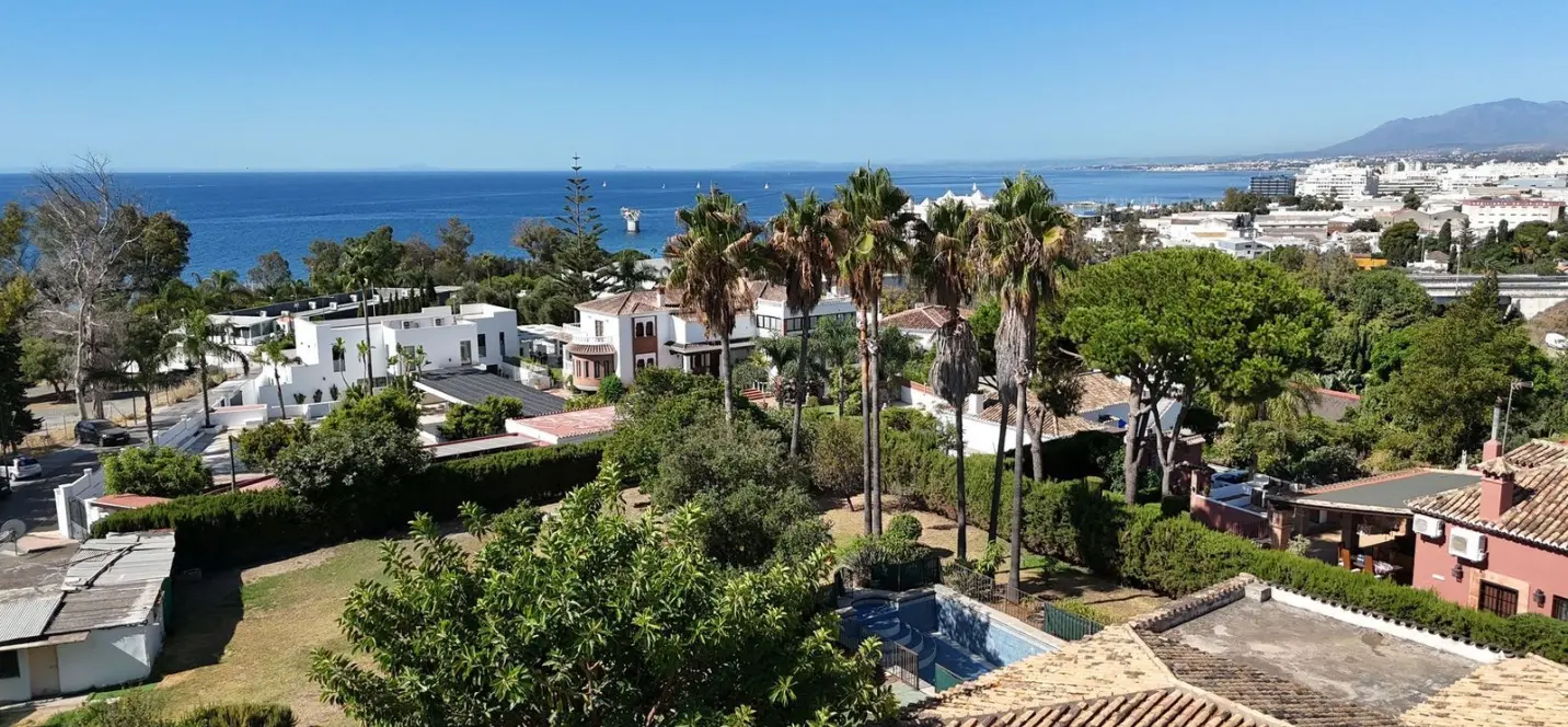 Продажа  отдельно стоящей виллы в Marbella 2