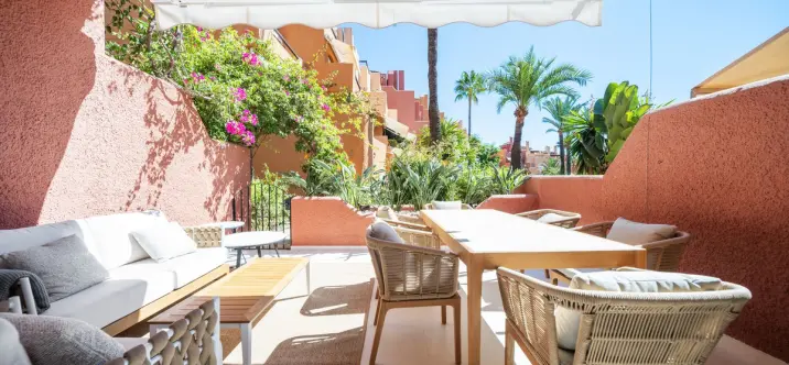 Sale of townhouse in Aloha 0