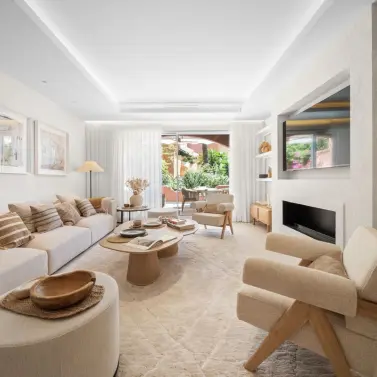 Sale of townhouse in Aloha