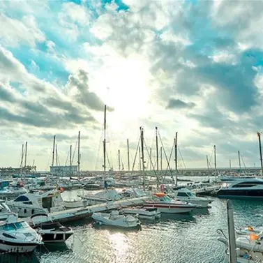 Venta de villa independiente en Estepona