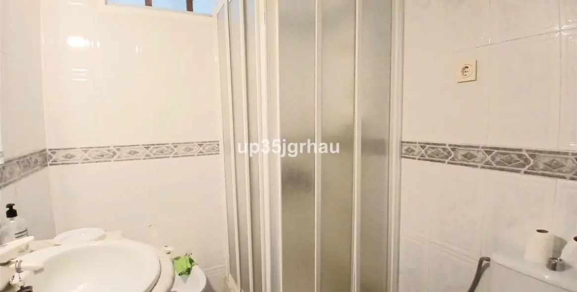 Venta de villa independiente en Estepona 15