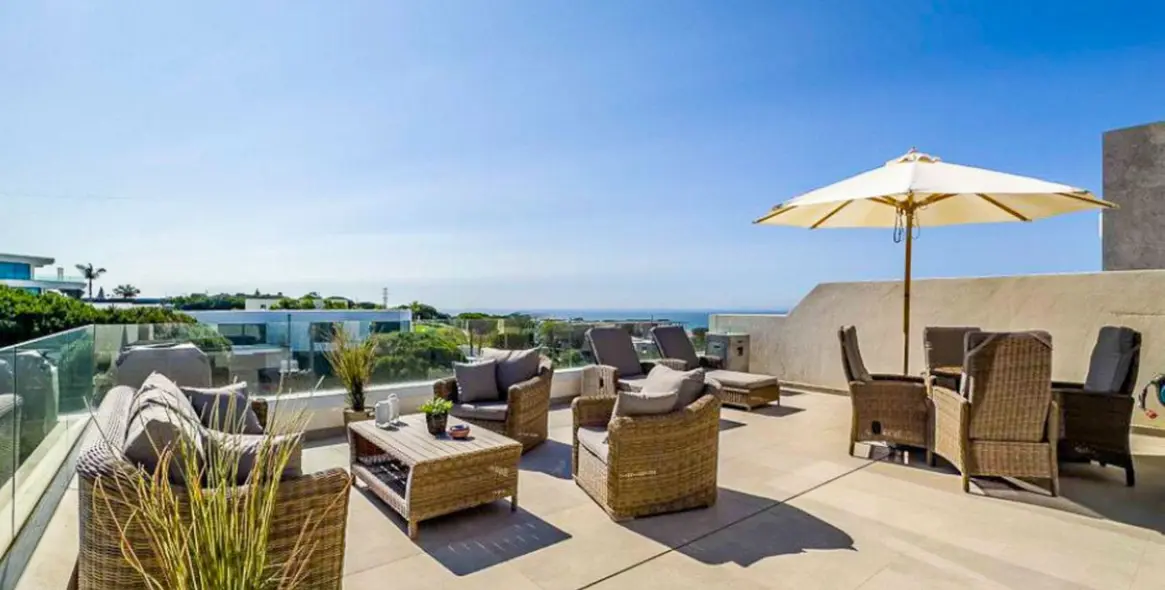 Sale of semi-detached house in Marbella 2