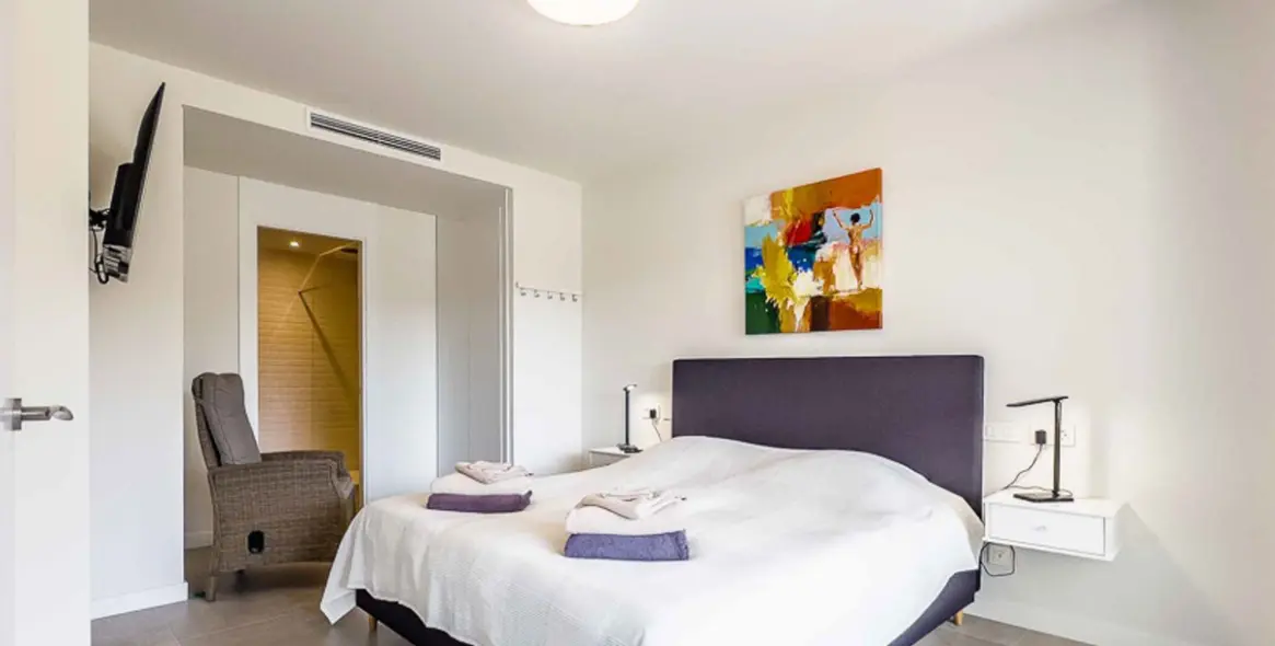 Sale of semi-detached house in Marbella 18