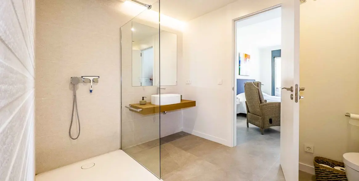 Sale of semi-detached house in Marbella 25