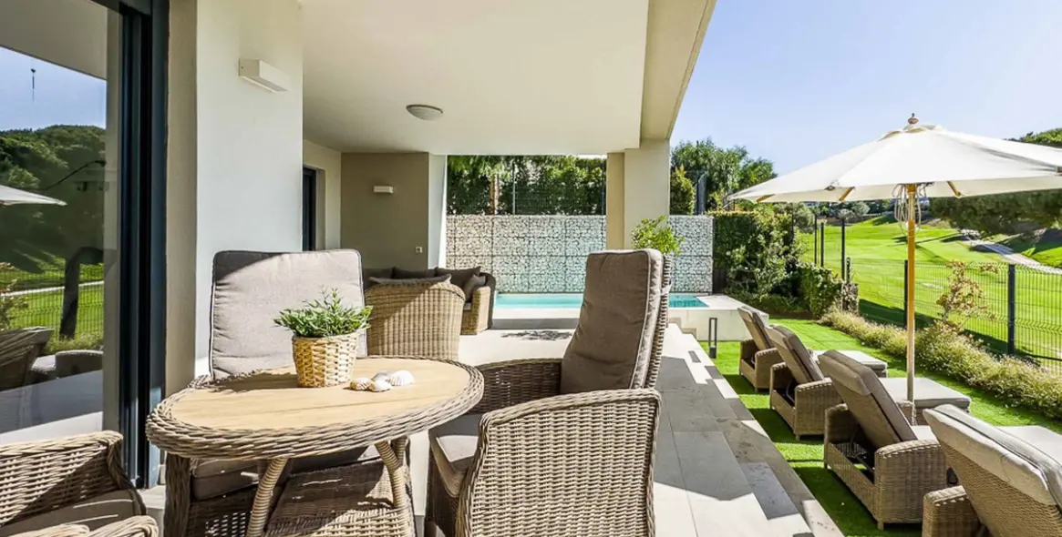 Sale of semi-detached house in Marbella 32