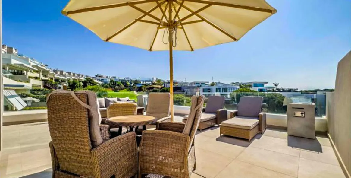 Sale of semi-detached house in Marbella 50