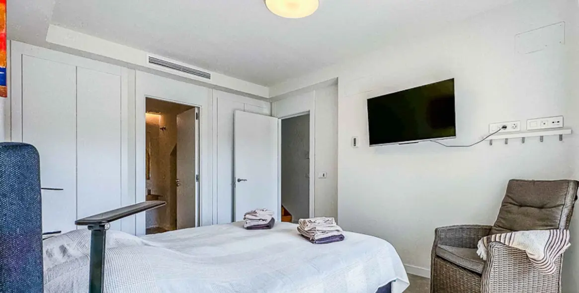 Sale of semi-detached house in Marbella 20